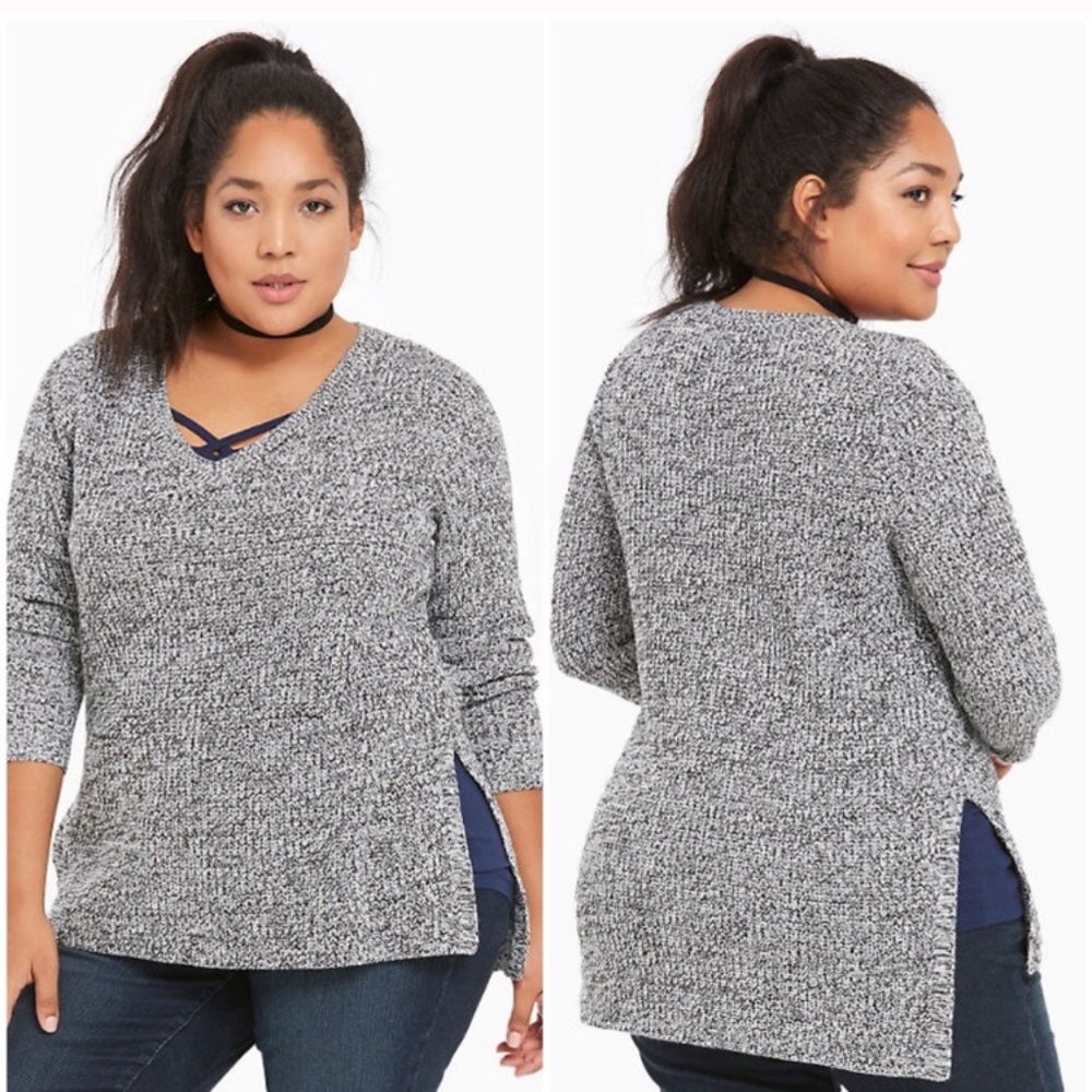 Torrid black white marled v-neck sweater 2X